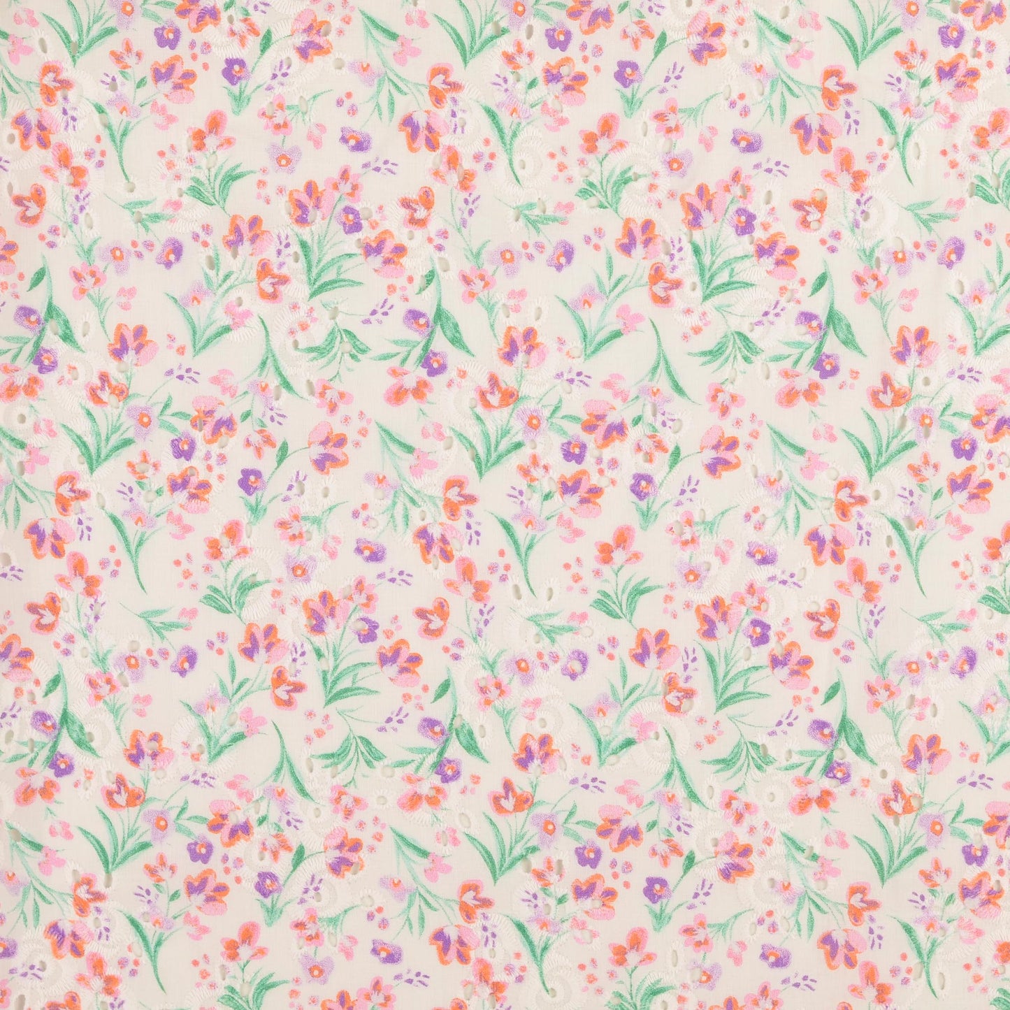 Lochstickerei mit Blümchen