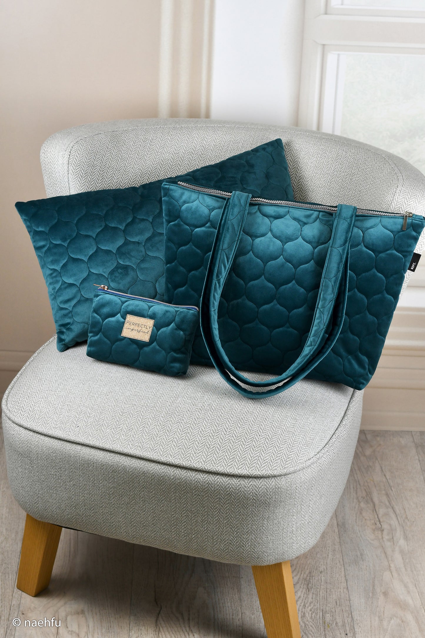 Osaka Samtsteppstoff