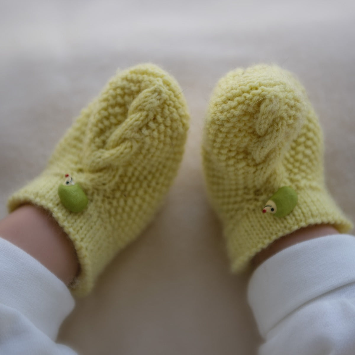 Babyschühchen mit Zierknopf