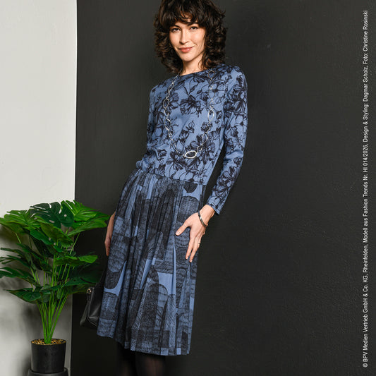 Viskose-Stretch mit grafischem Muster – Blau – Fashion Trends Inspiration