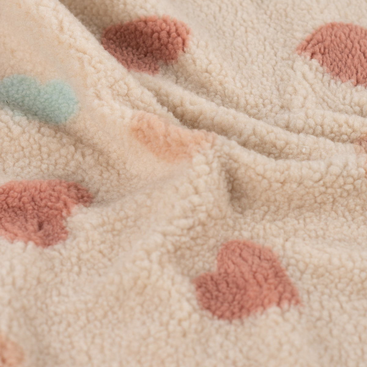 Teddyplüsch Jacquard Herzen – Sand