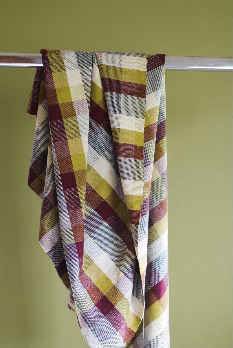 mind the MAKER Woodland Check – Axis – Detail 3